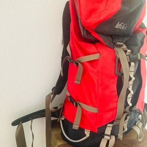 REI red talus 35L camping/hiking backpack